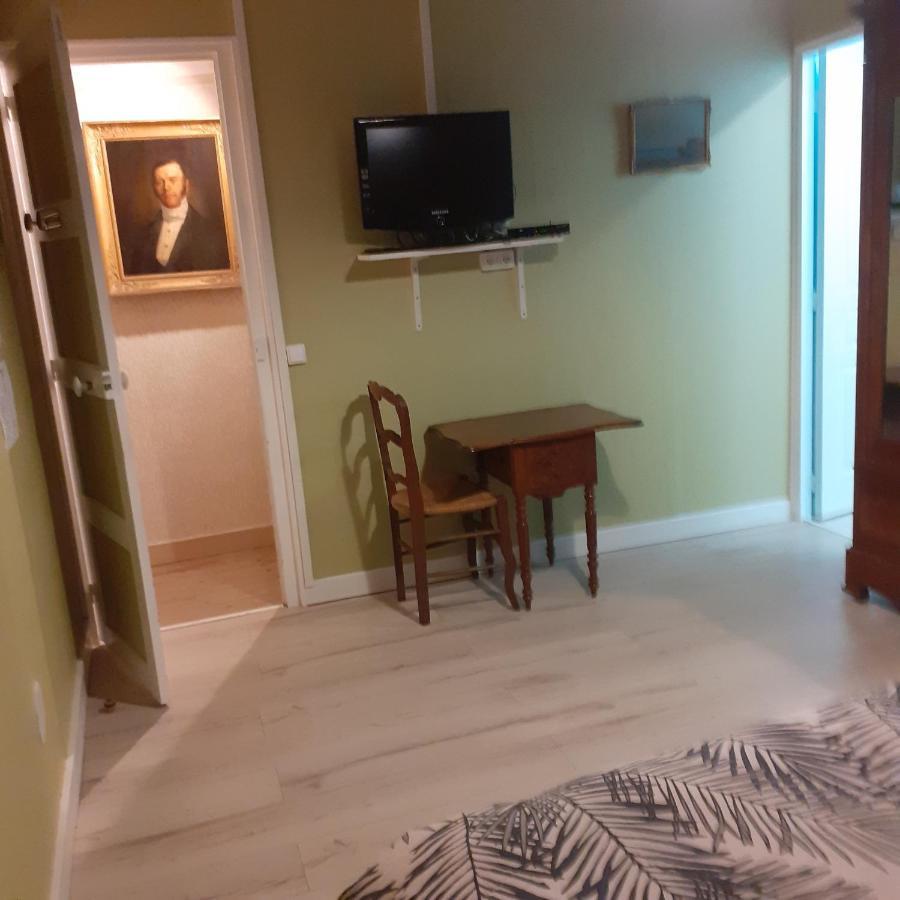 ماينتينون Chambres D'Hotes Gobillon المظهر الخارجي الصورة
